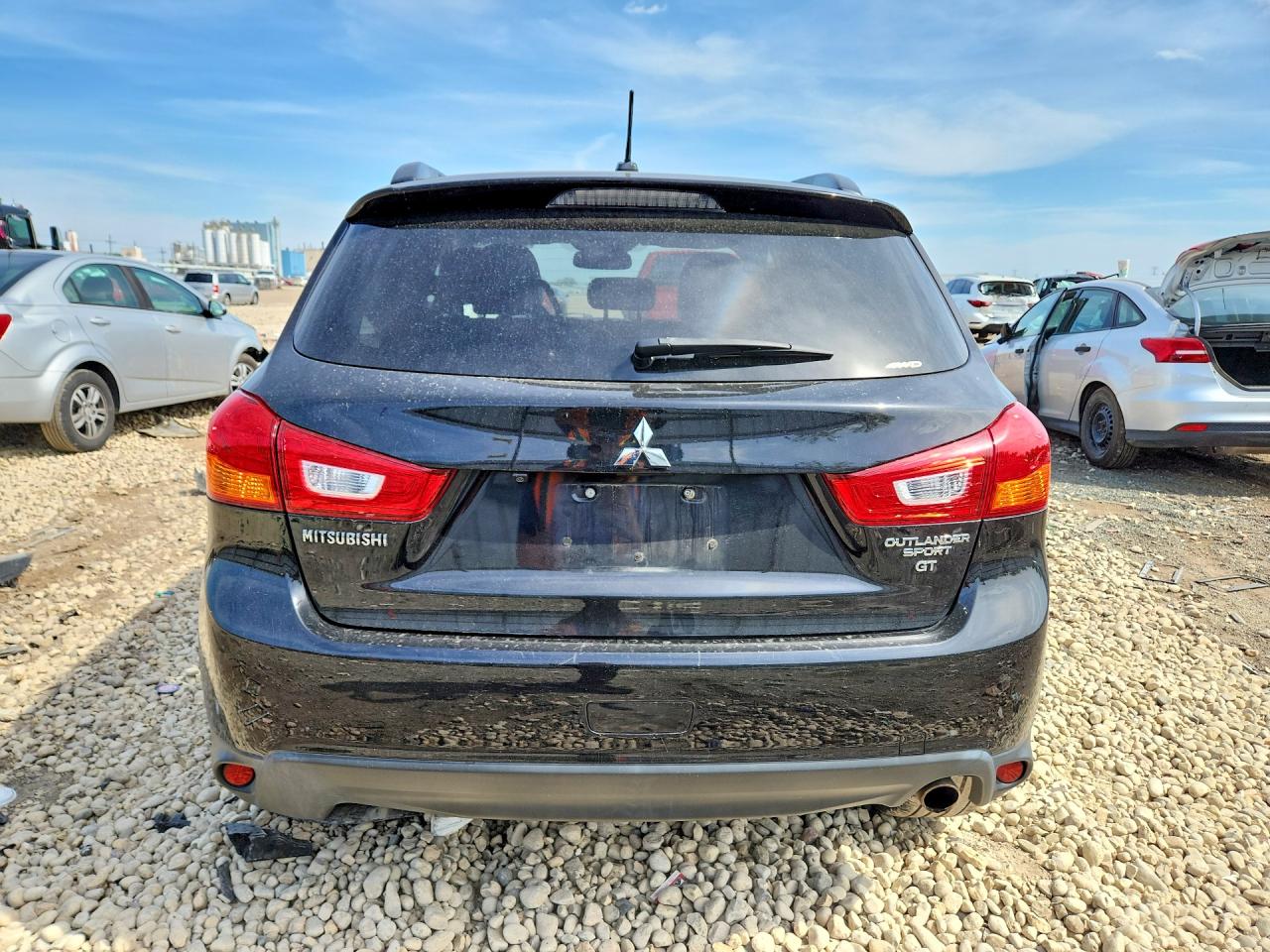 2016 MITSUBISHI OUTLANDER