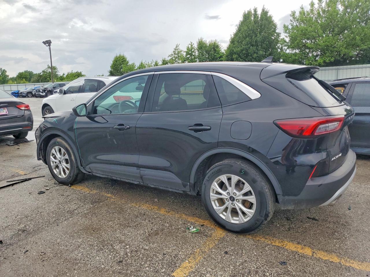 2023 FORD ESCAPE