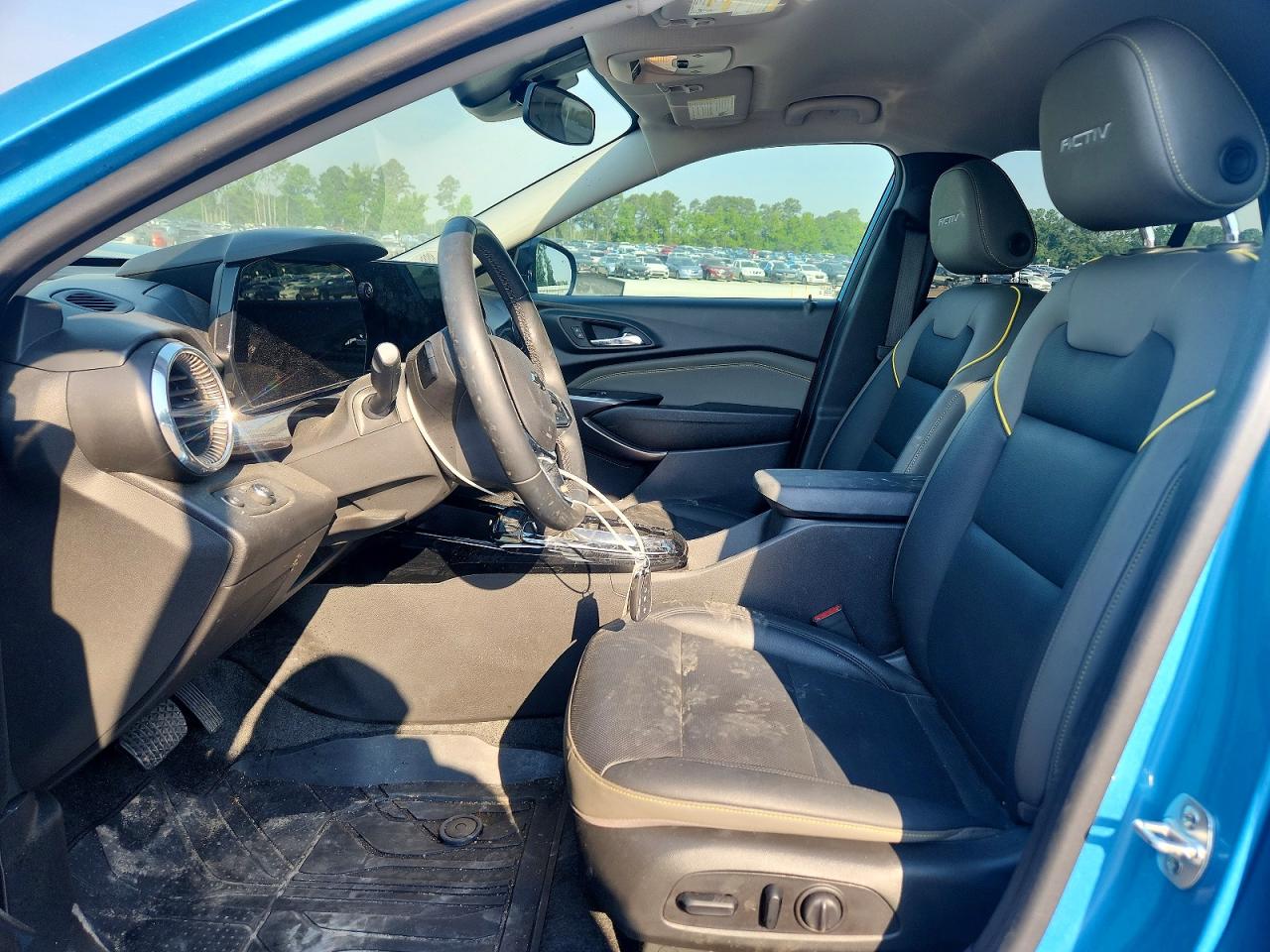 2025 CHEVROLET TRAX