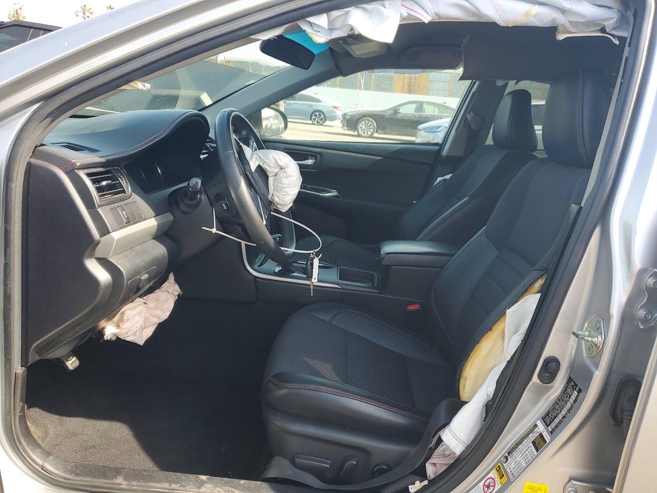 2016 TOYOTA CAMRY