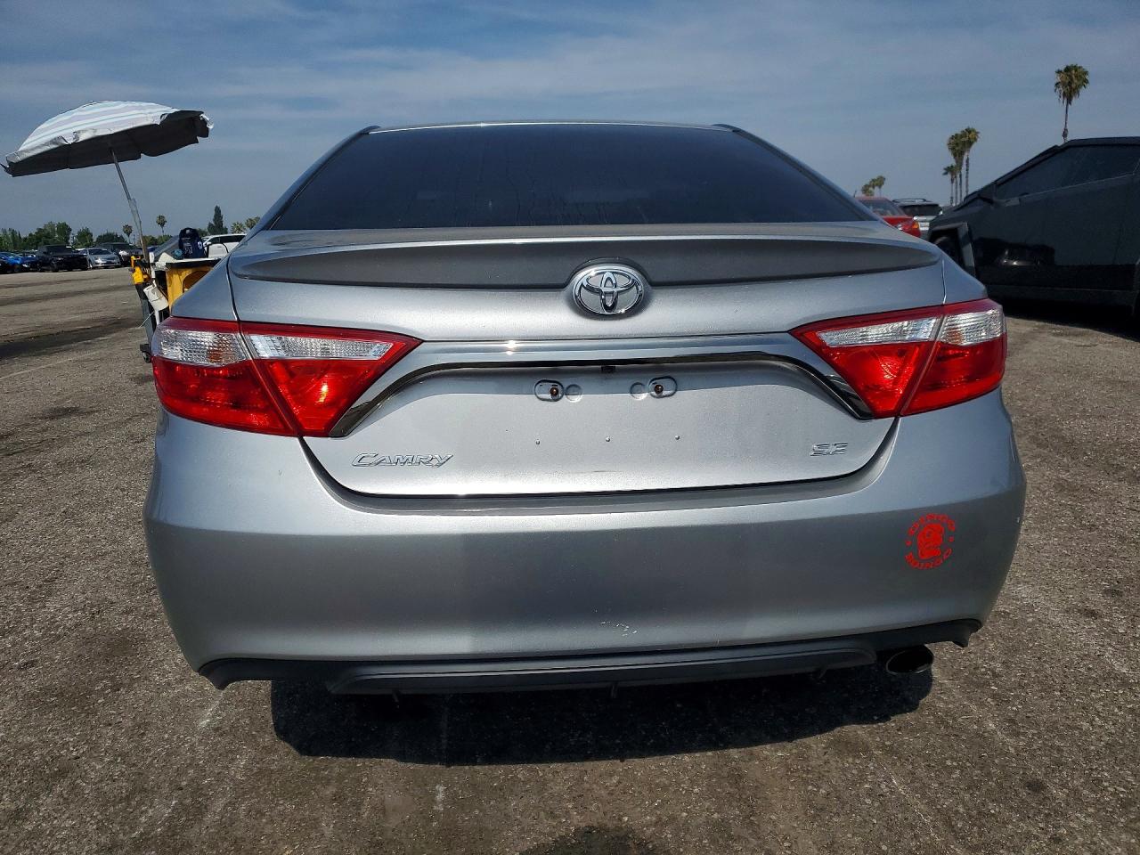 2016 TOYOTA CAMRY