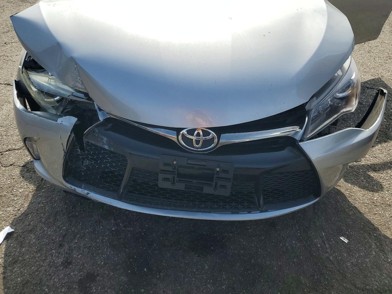 2016 TOYOTA CAMRY