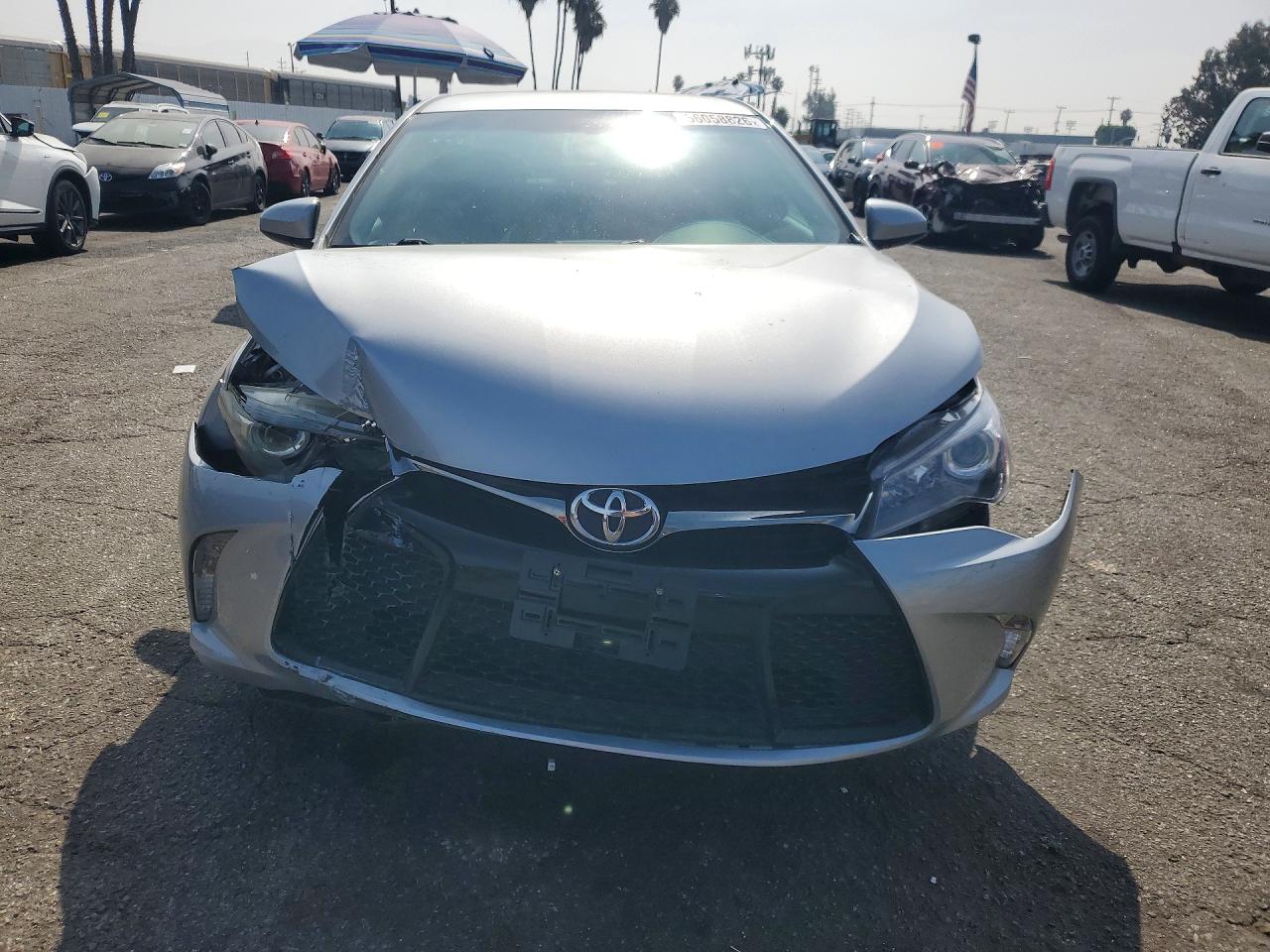2016 TOYOTA CAMRY