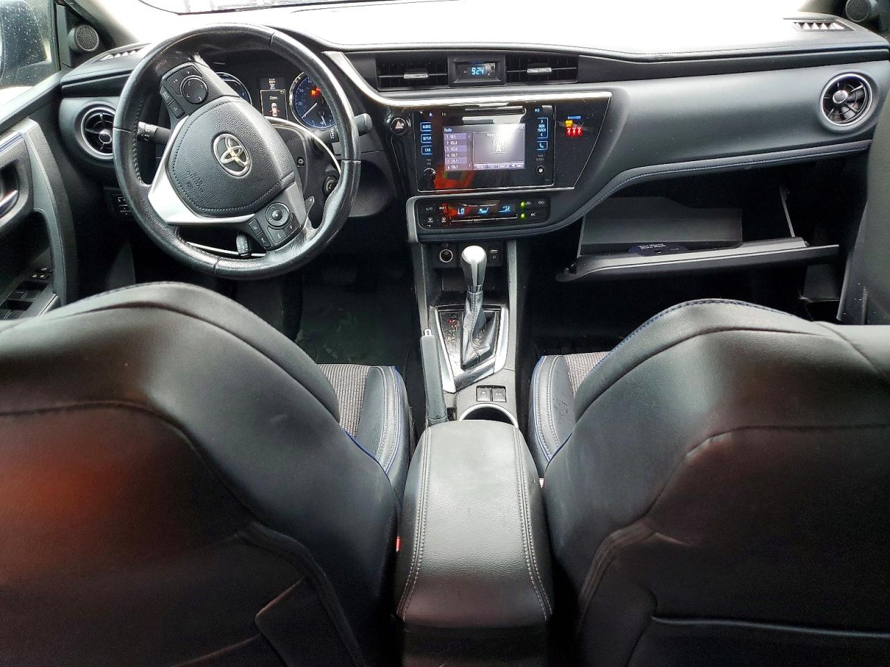 2019 TOYOTA COROLLA
