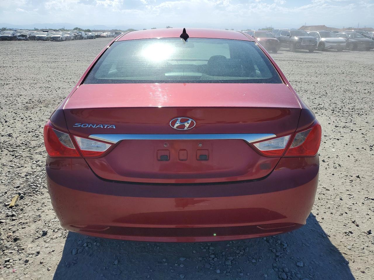 2011 HYUNDAI SONATA