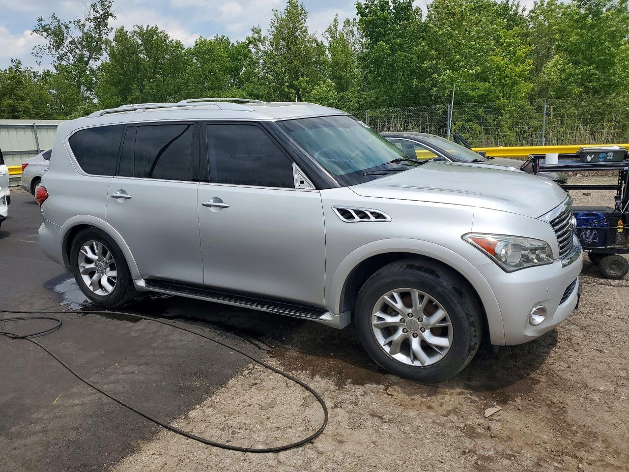 2011 INFINITI QX56