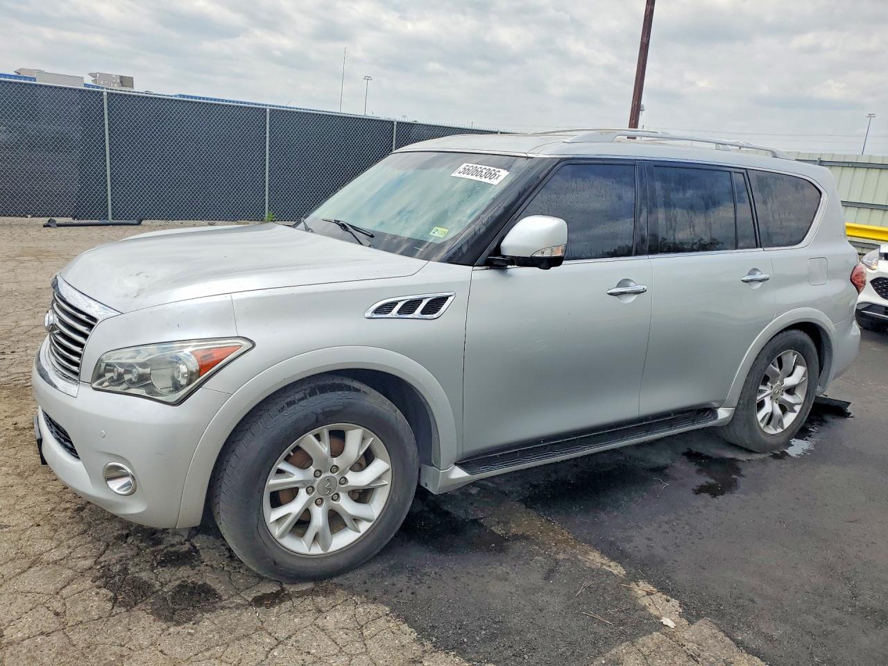 2011 INFINITI QX56