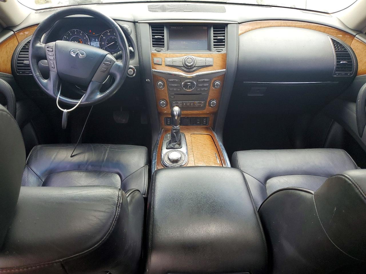 2011 INFINITI QX56