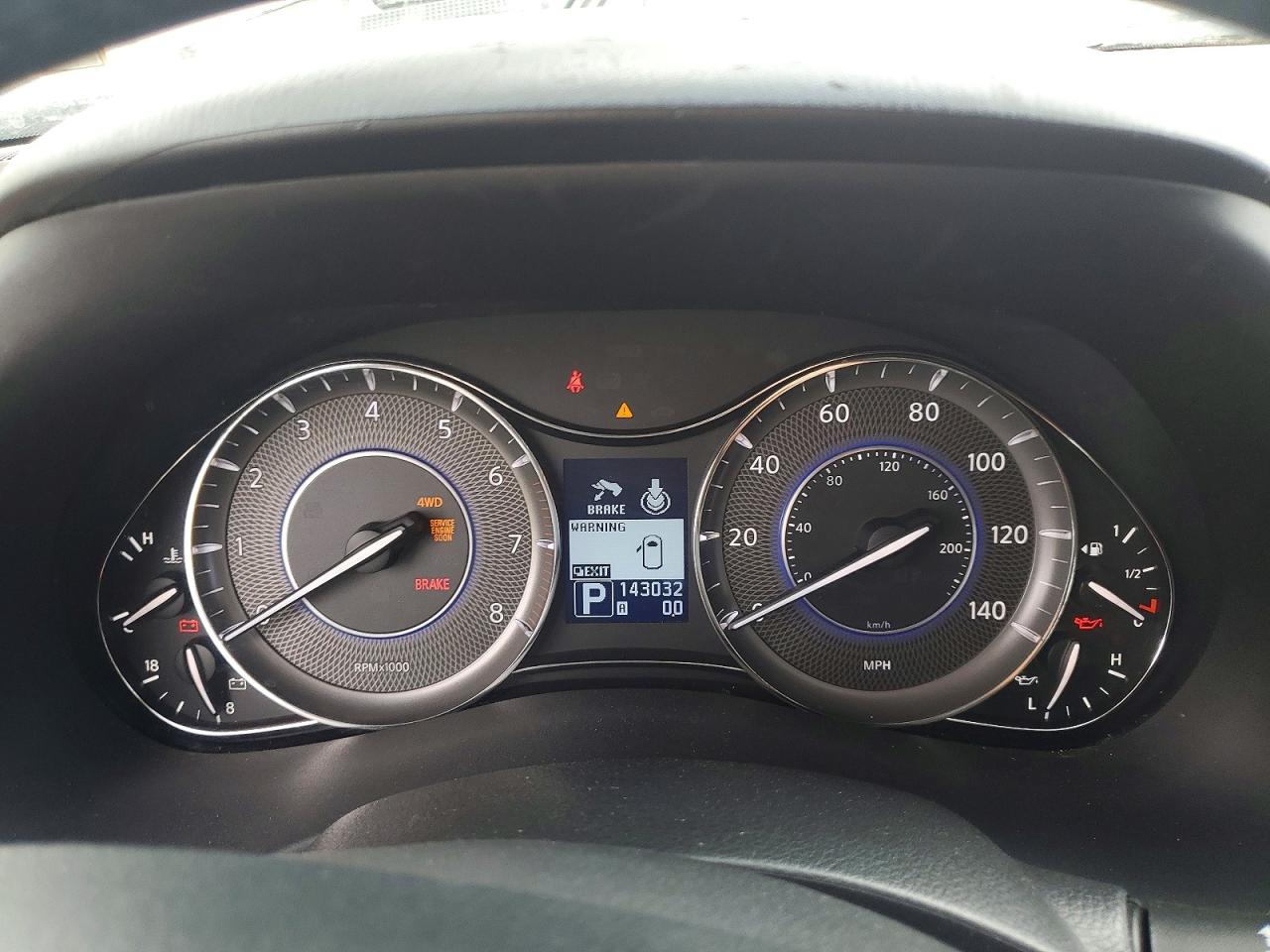 2011 INFINITI QX56
