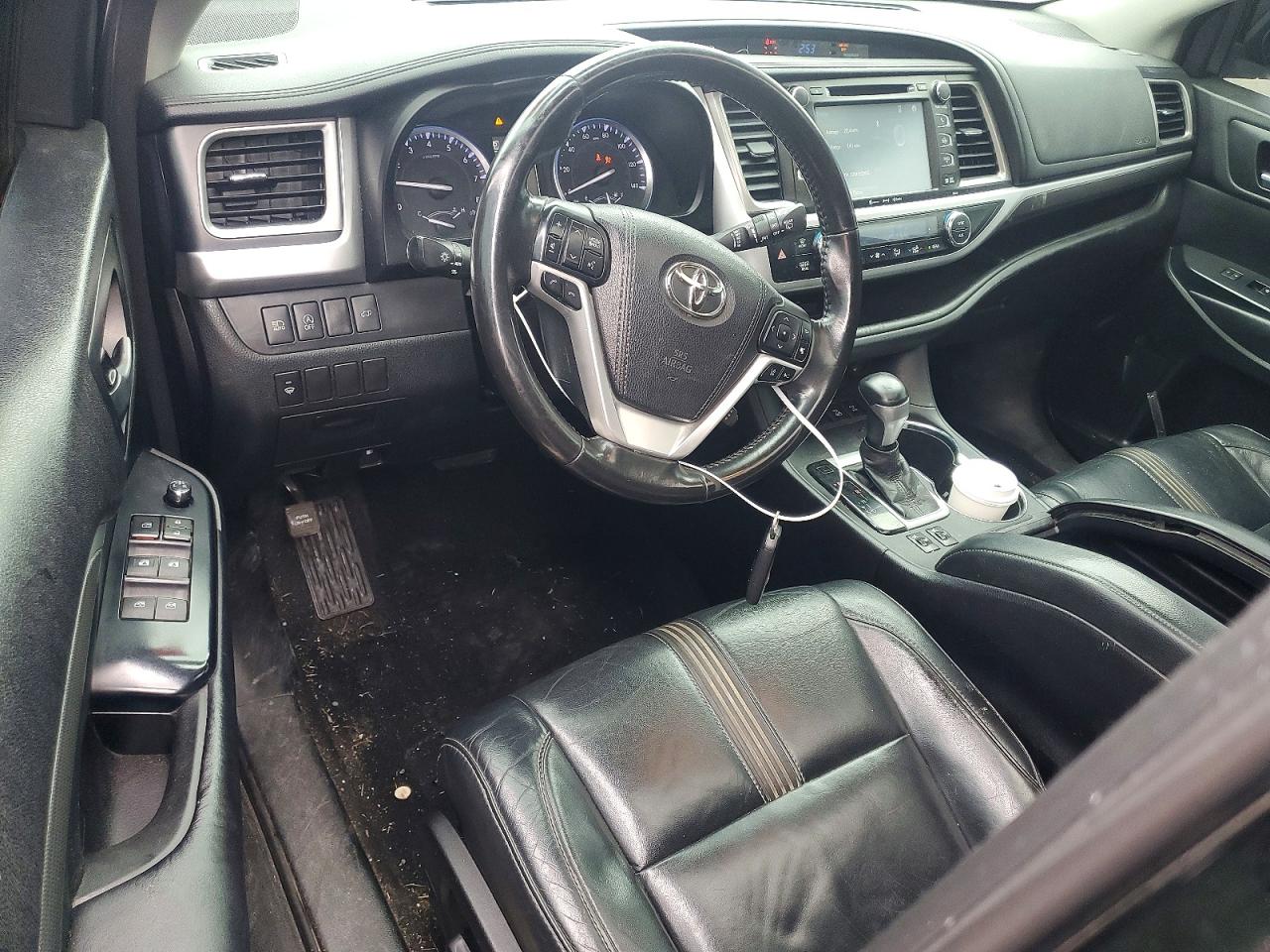 2018 TOYOTA HIGHLANDER