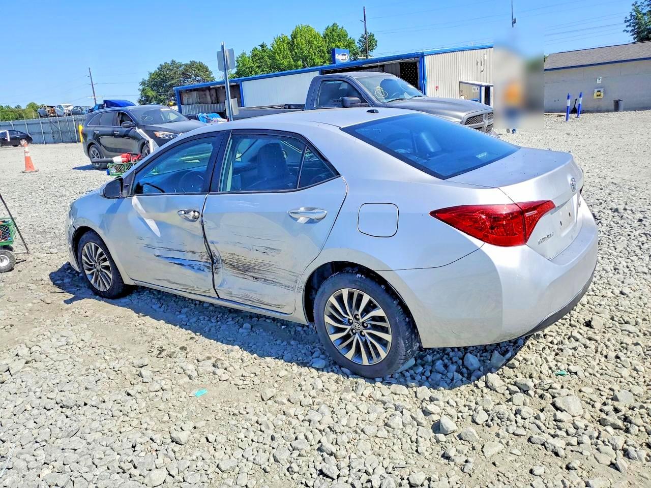 2017 TOYOTA COROLLA