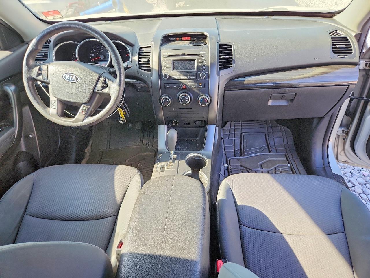 2013 KIA SORENTO