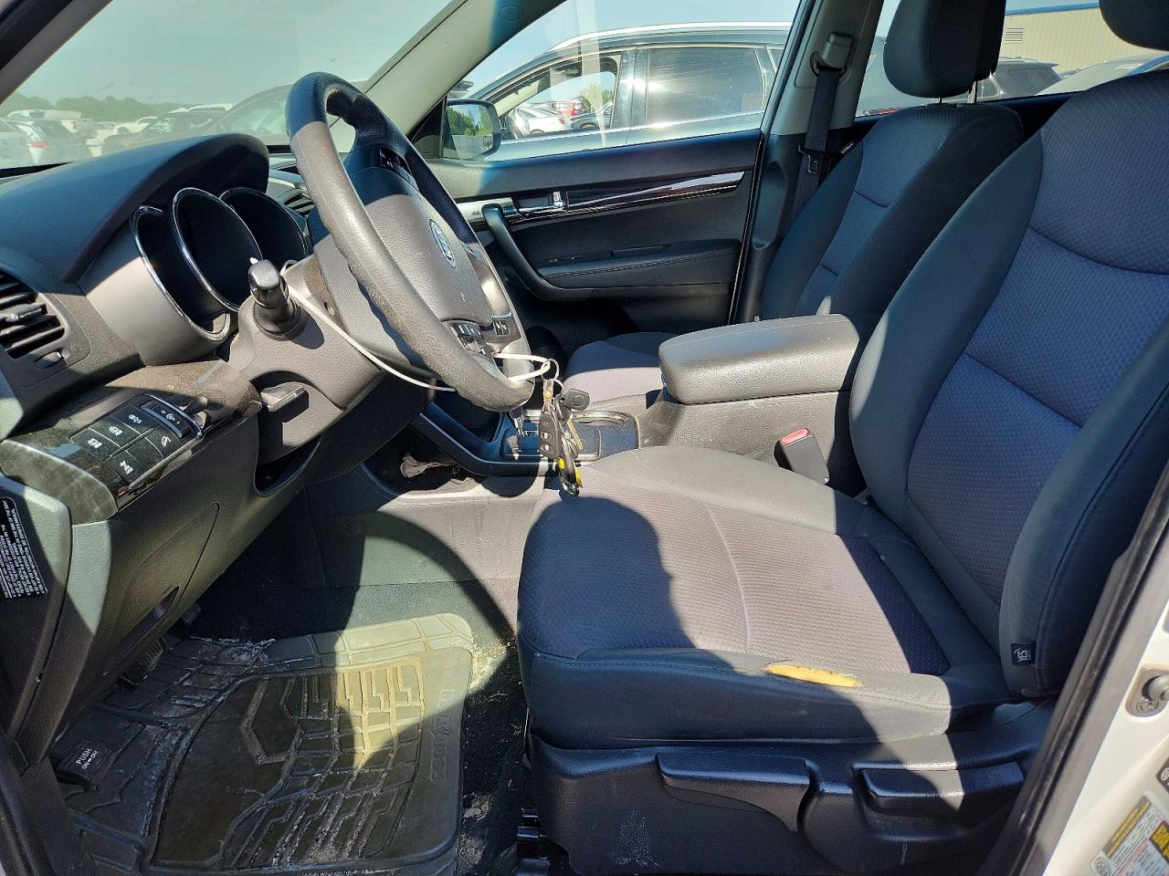 2013 KIA SORENTO