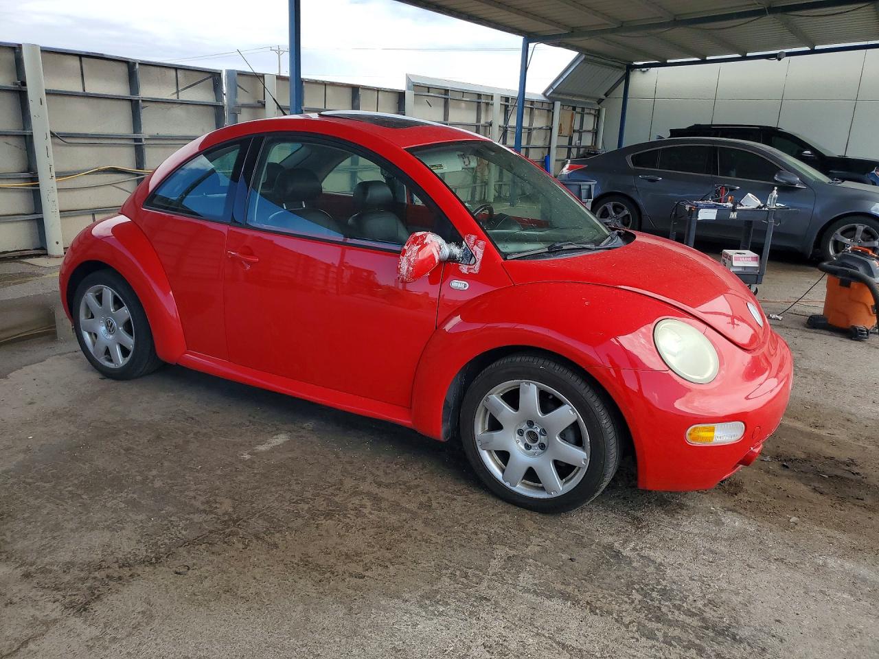 2003 VOLKSWAGEN BEETLE