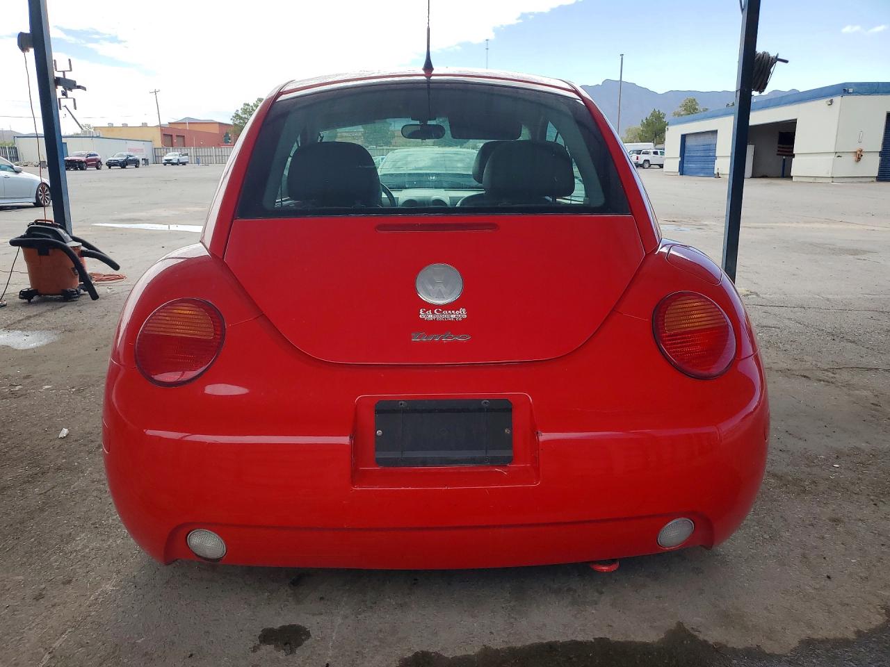 2003 VOLKSWAGEN BEETLE