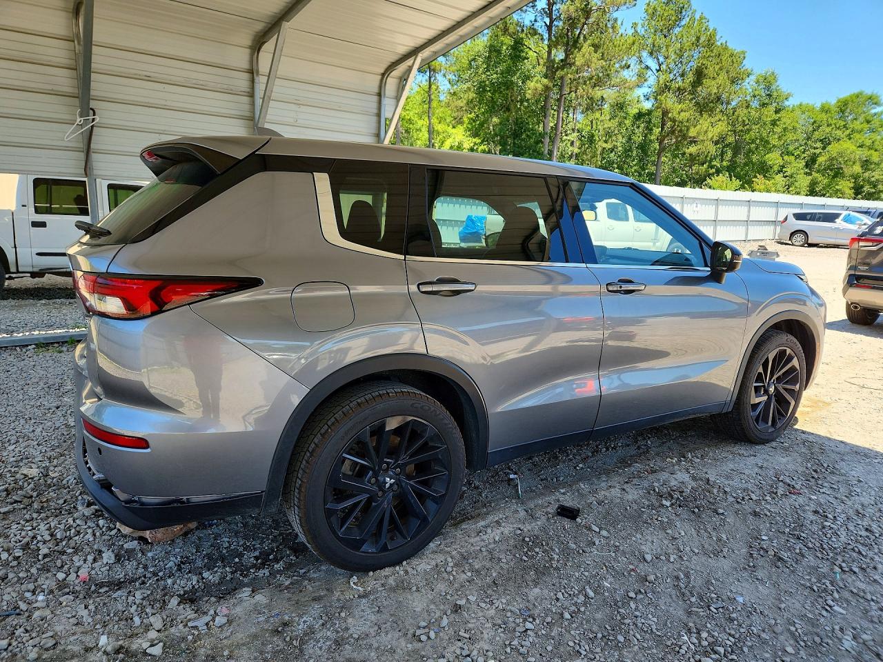 2022 MITSUBISHI OUTLANDER