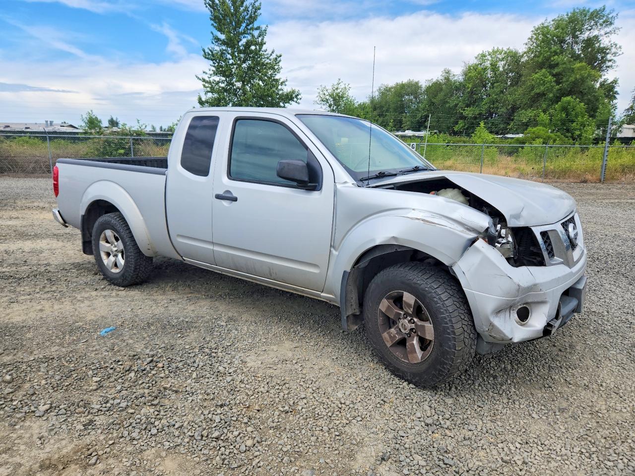 2012 NISSAN FRONTIER