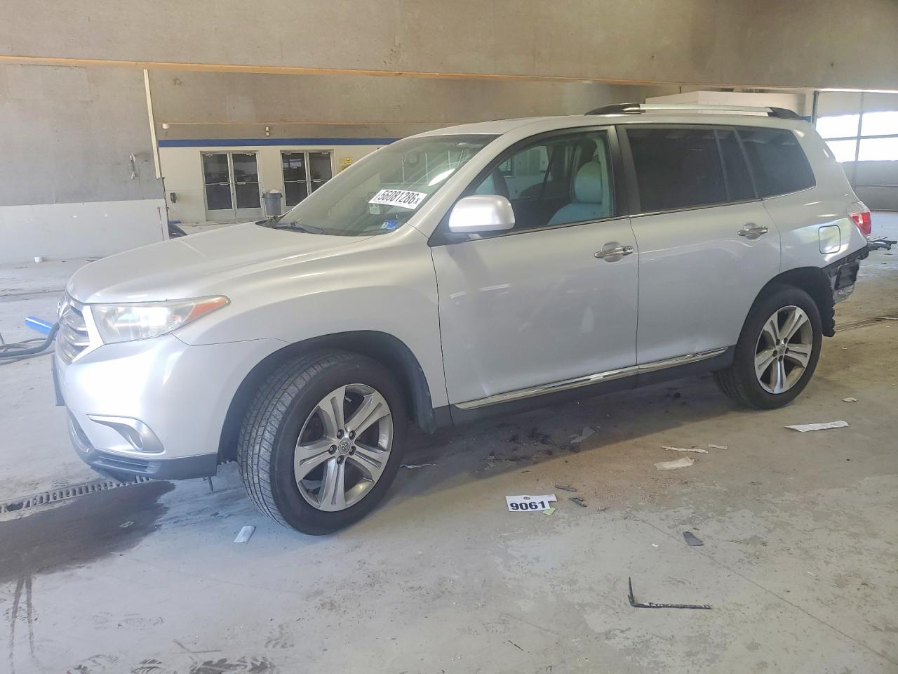 2013 TOYOTA HIGHLANDER