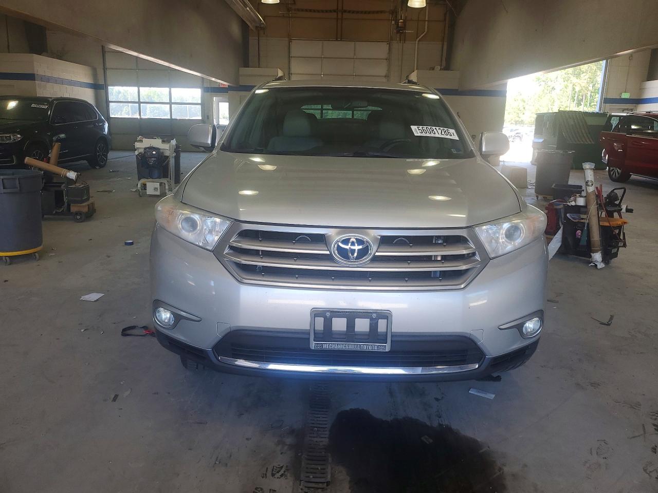 2013 TOYOTA HIGHLANDER