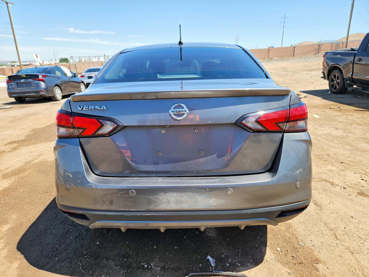 2022 NISSAN VERSA