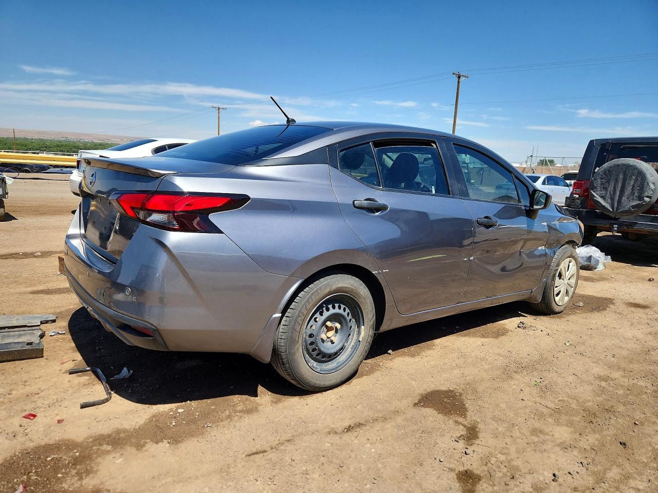 2022 NISSAN VERSA