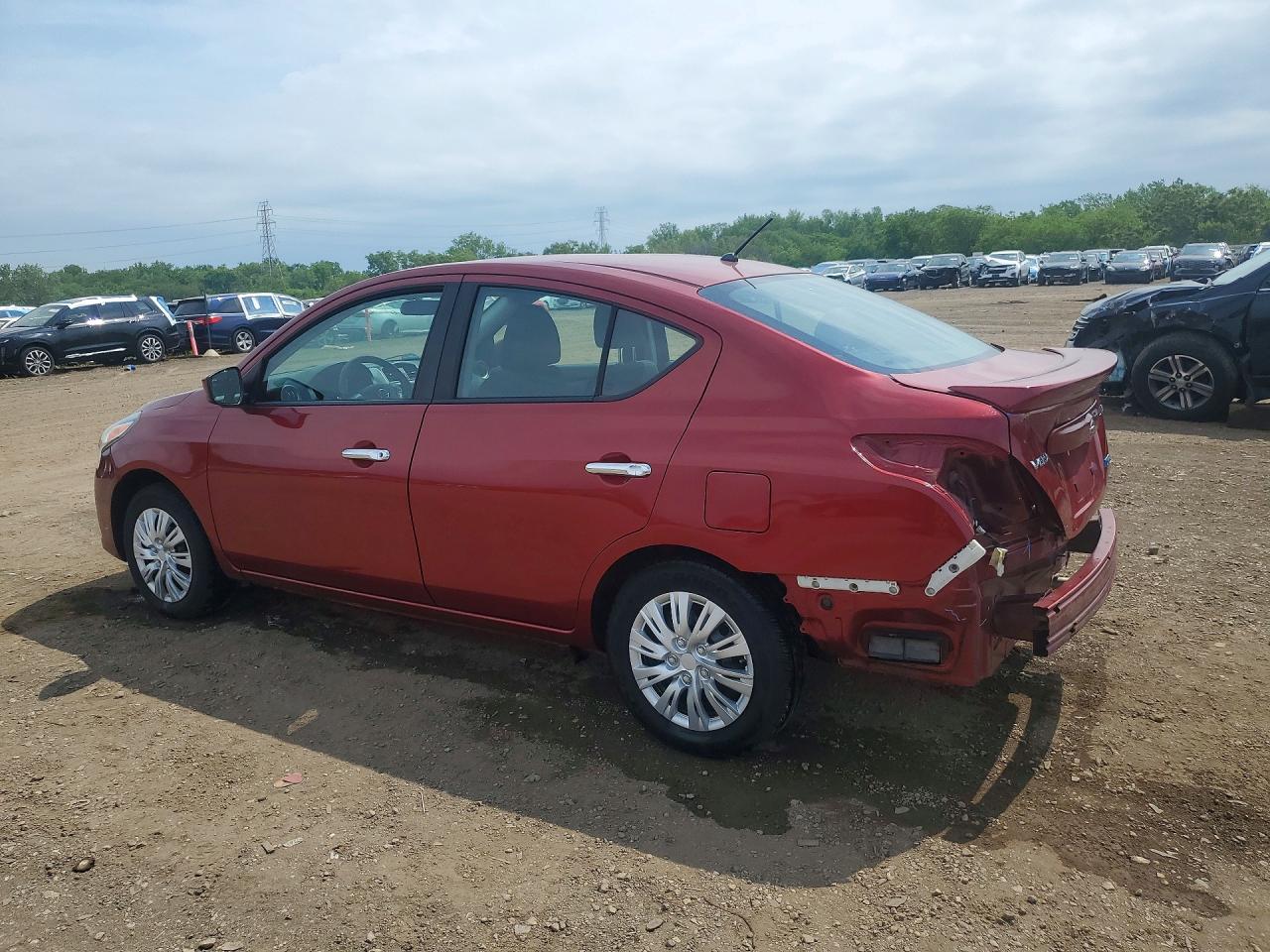 2016 NISSAN VERSA
