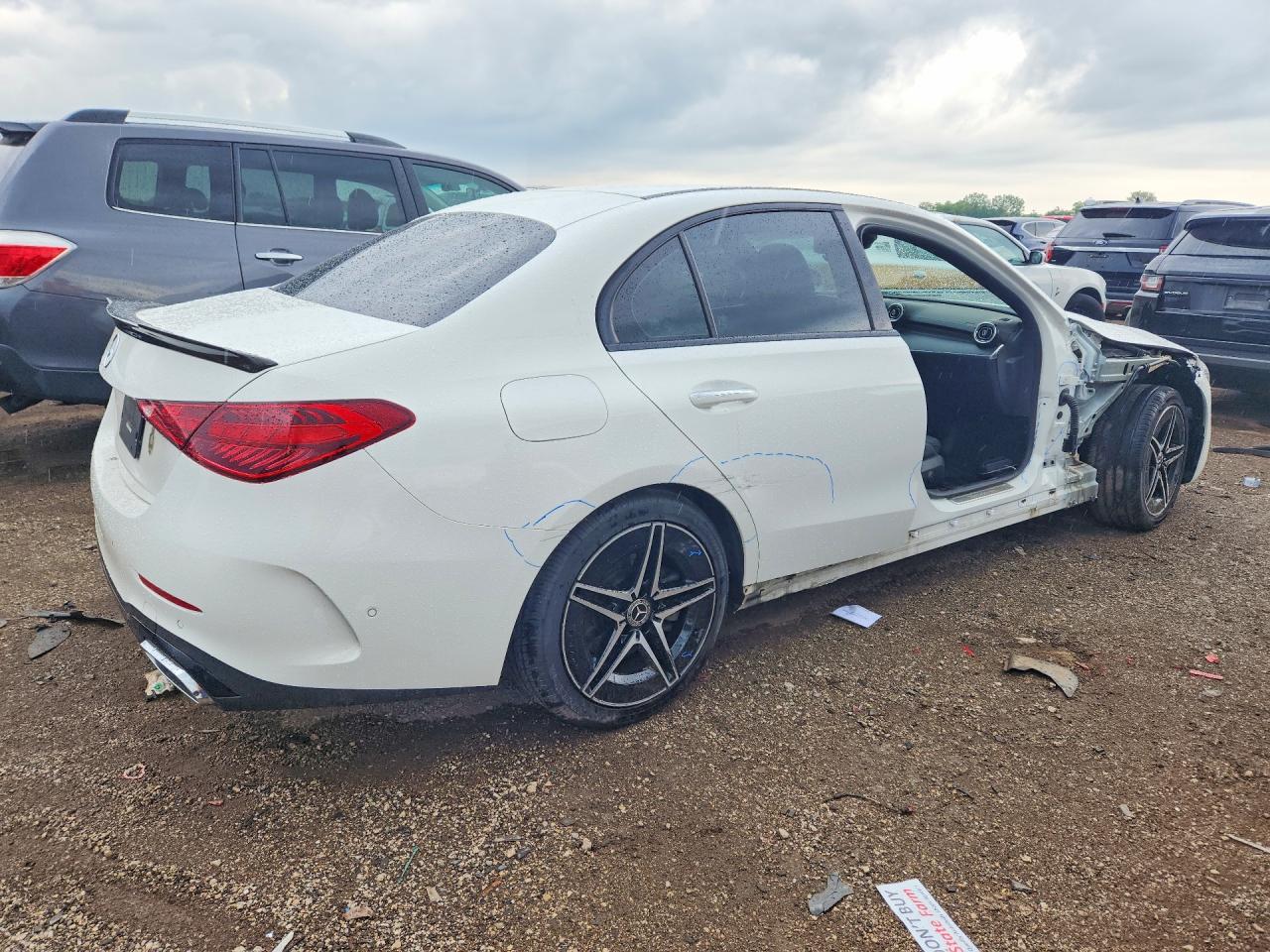 2022 MERCEDES-BENZ C-CLASS