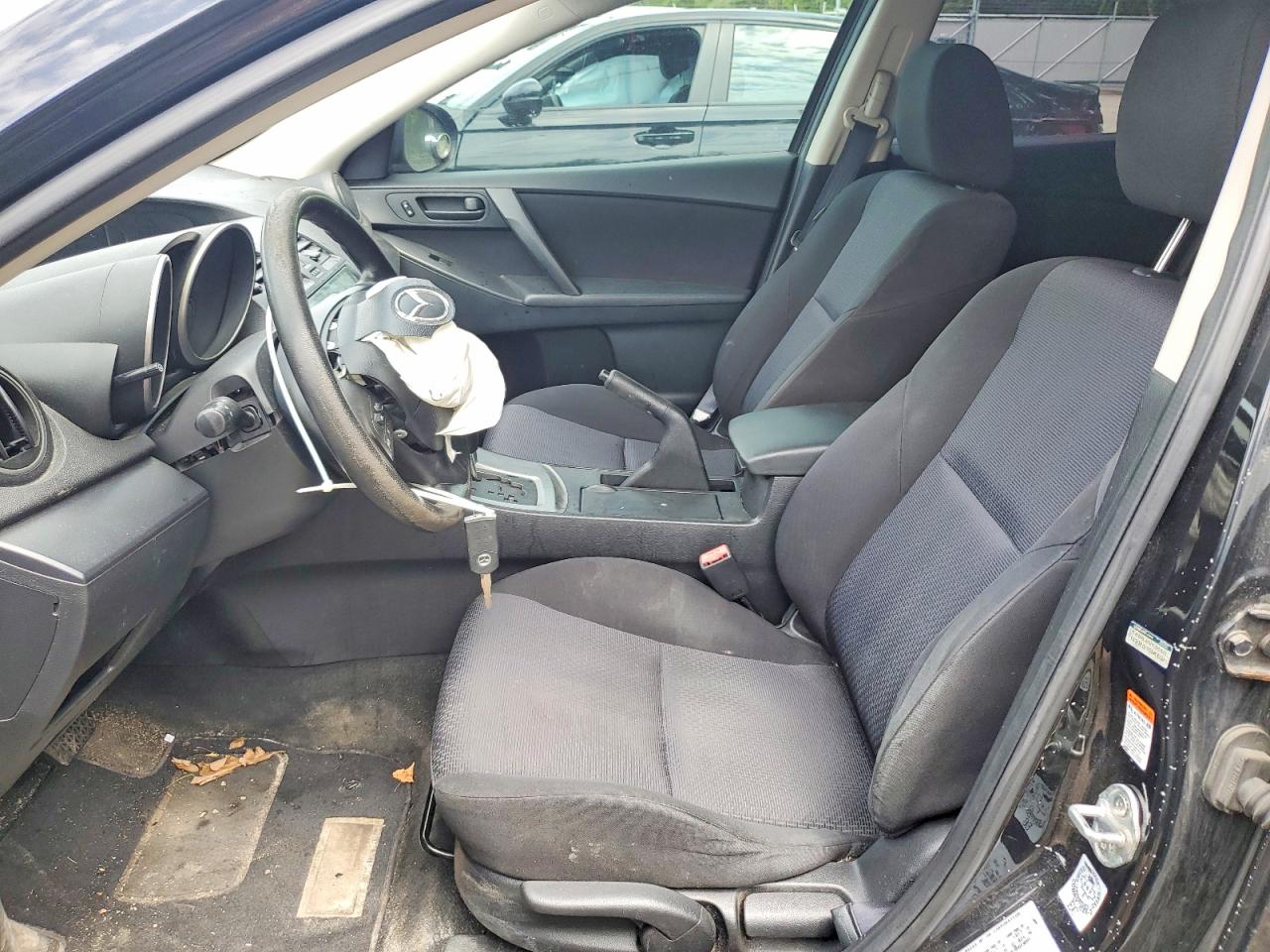 2010 MAZDA 3