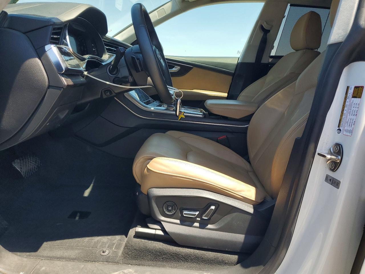 2021 AUDI Q8