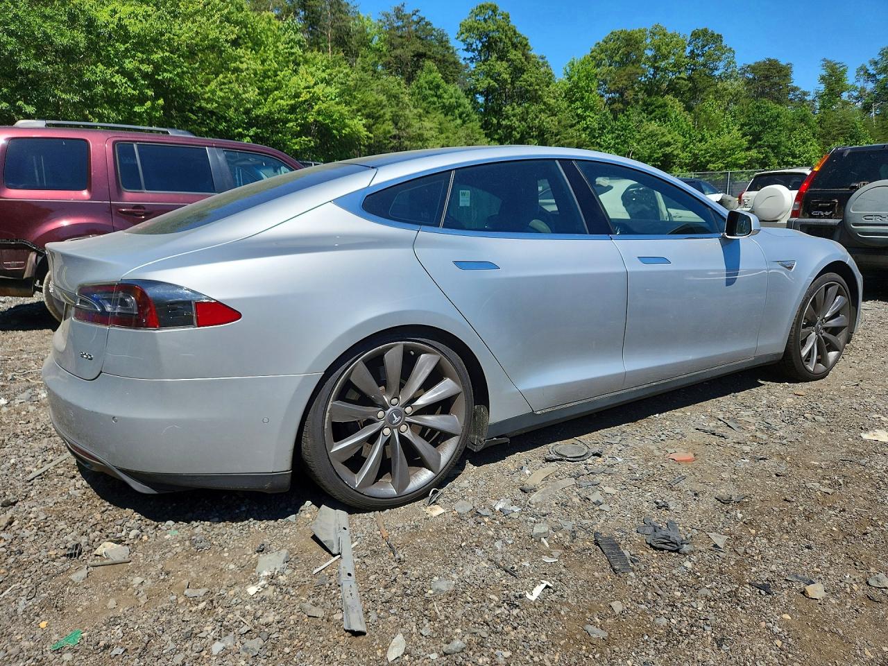 2015 TESLA MODEL S
