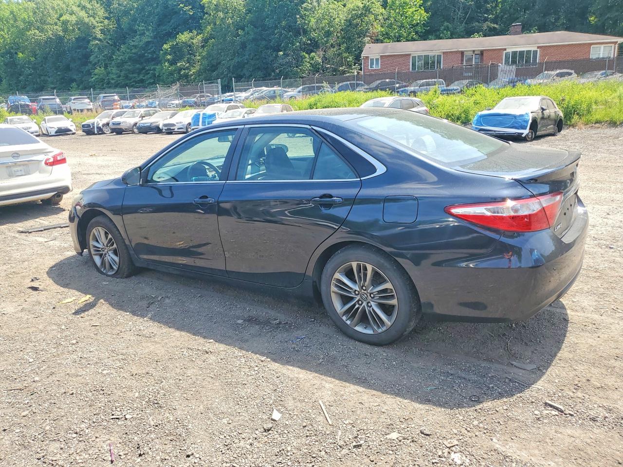 2016 TOYOTA CAMRY