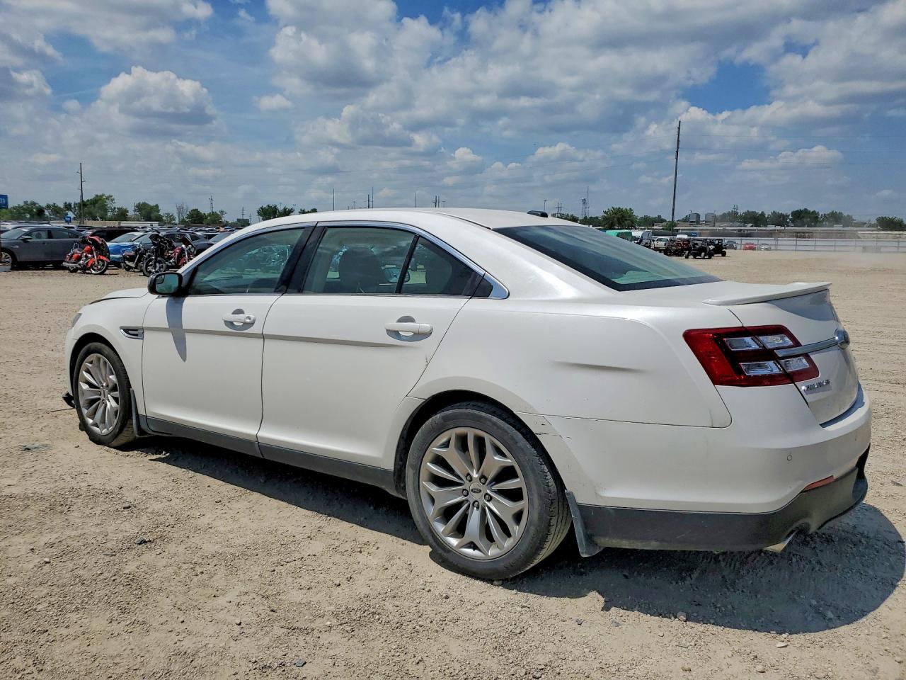 2015 FORD TAURUS