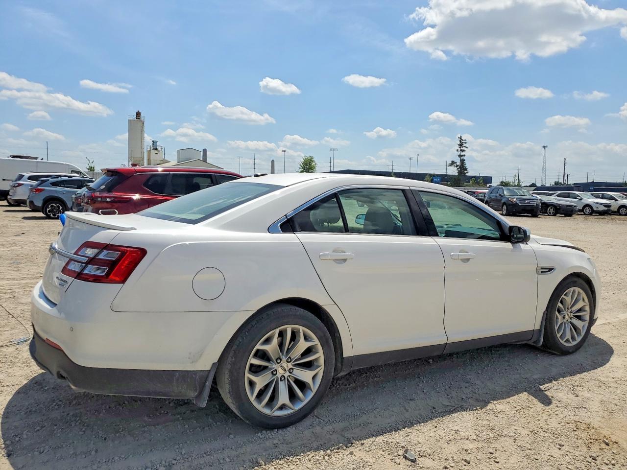 2015 FORD TAURUS