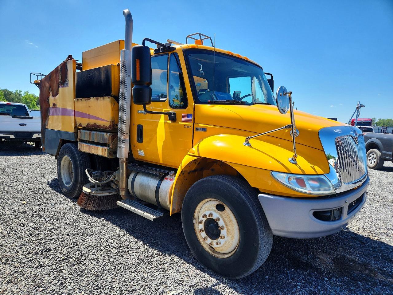 2014 INTL 4000 SERIE