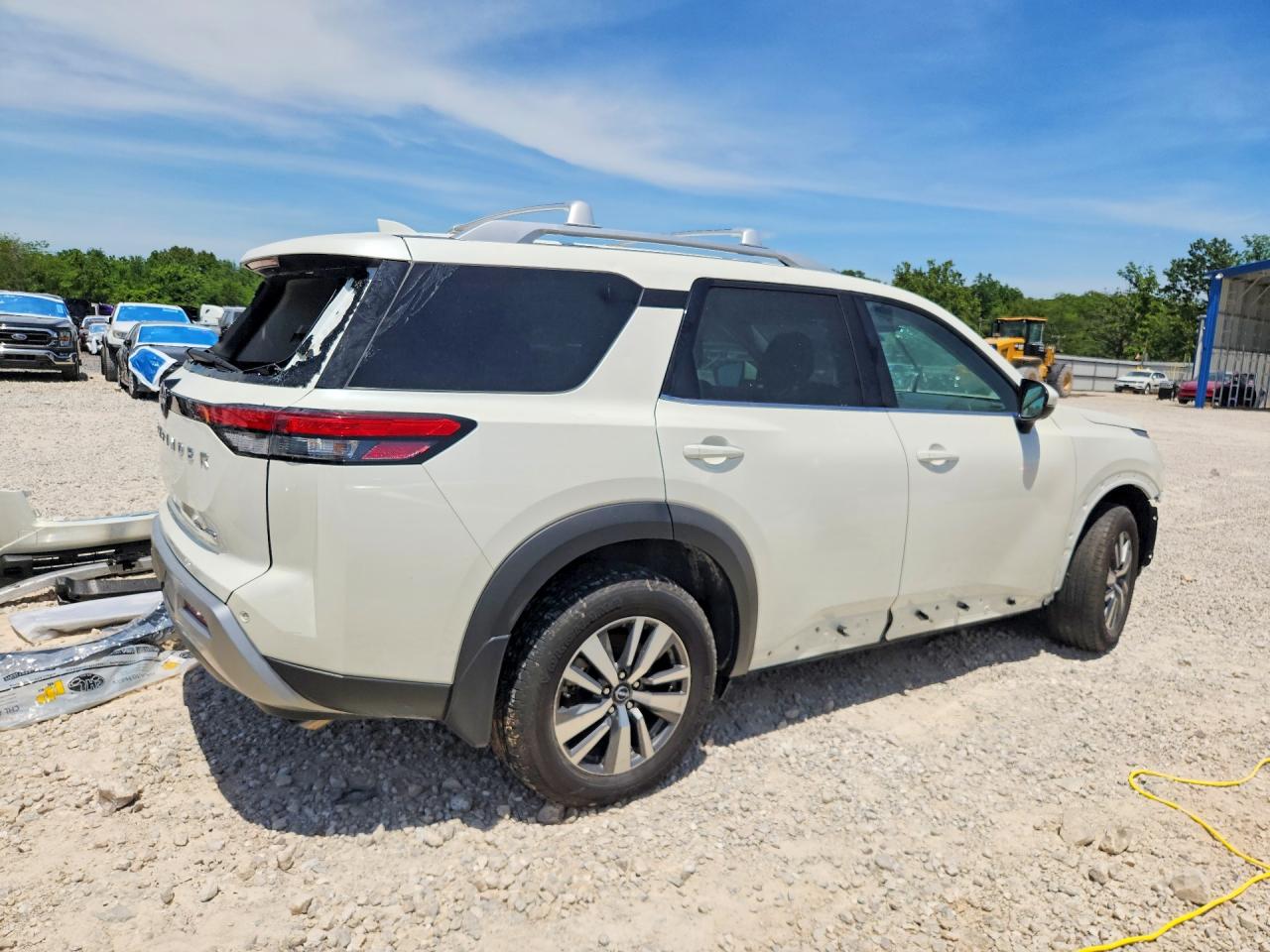 2024 NISSAN PATHFINDER