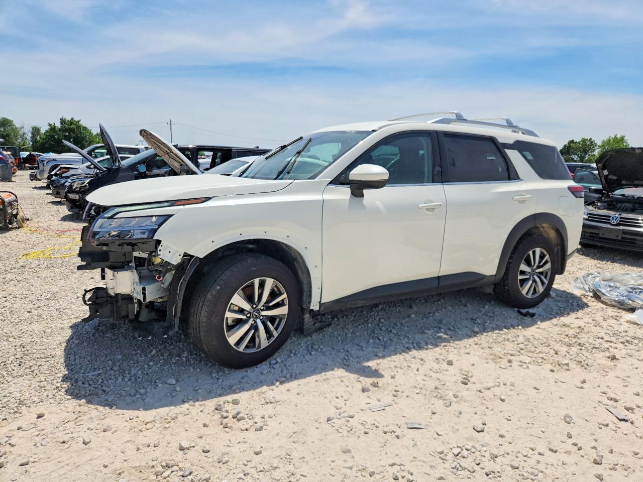 2024 NISSAN PATHFINDER