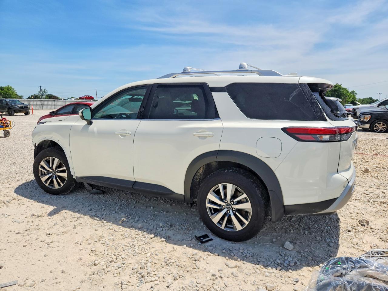 2024 NISSAN PATHFINDER