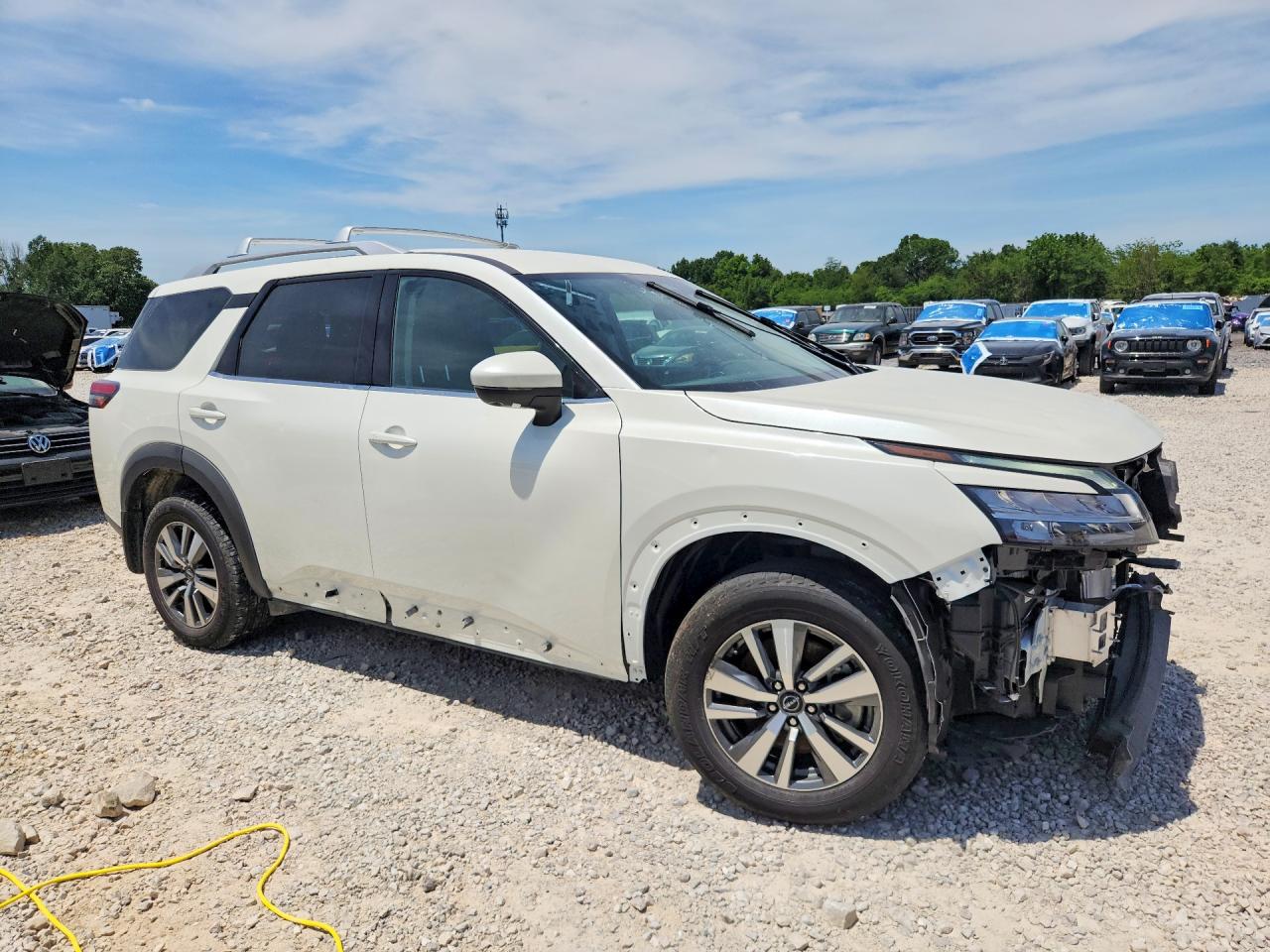 2024 NISSAN PATHFINDER