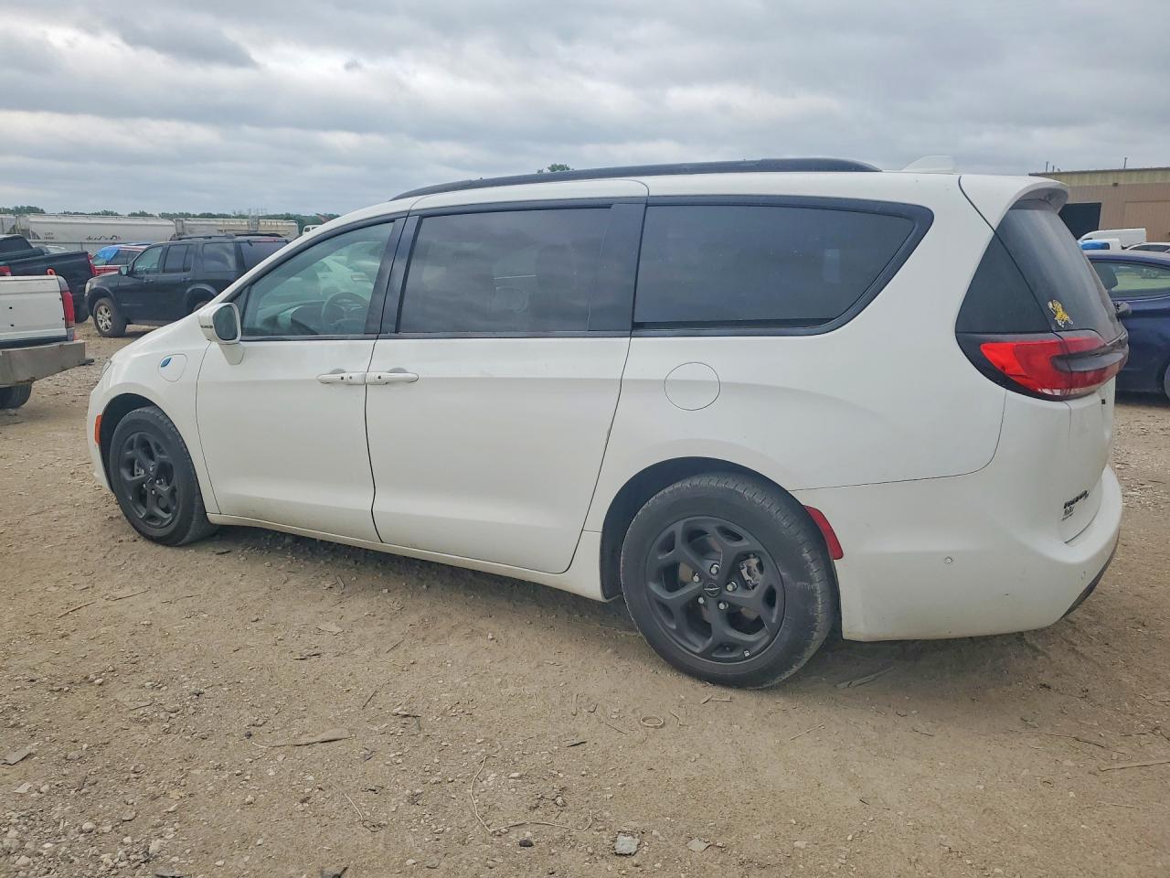 2021 CHRYSLER PACIFICA