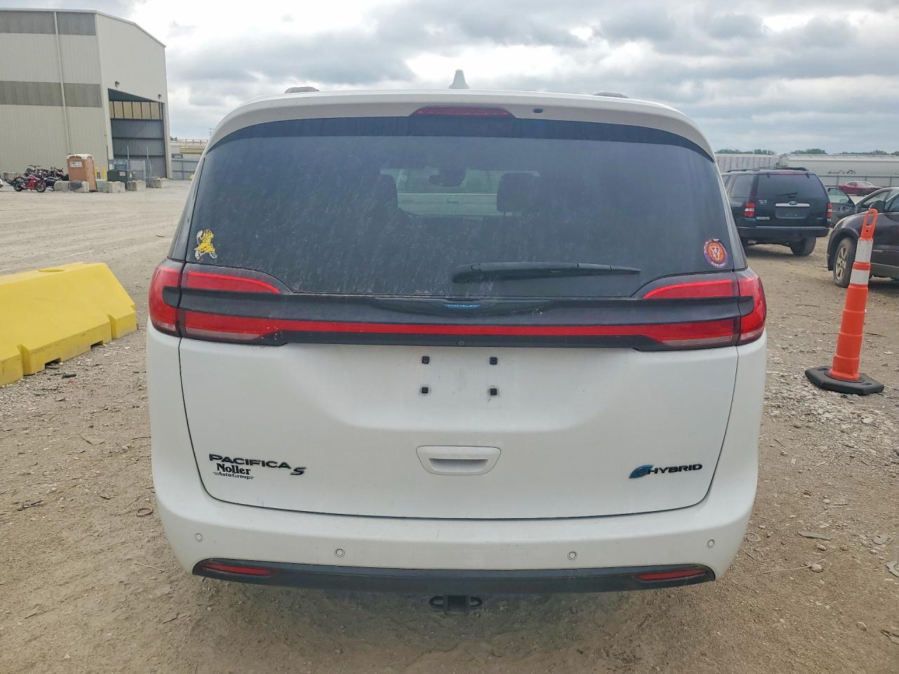 2021 CHRYSLER PACIFICA