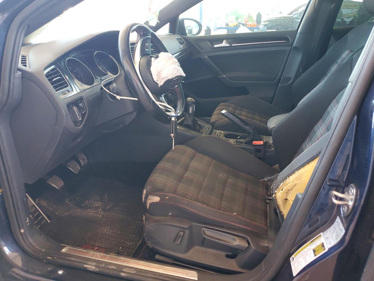2017 VOLKSWAGEN GTI