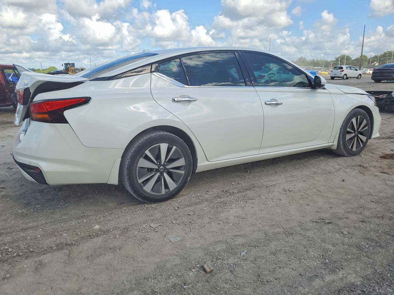 2020 NISSAN ALTIMA