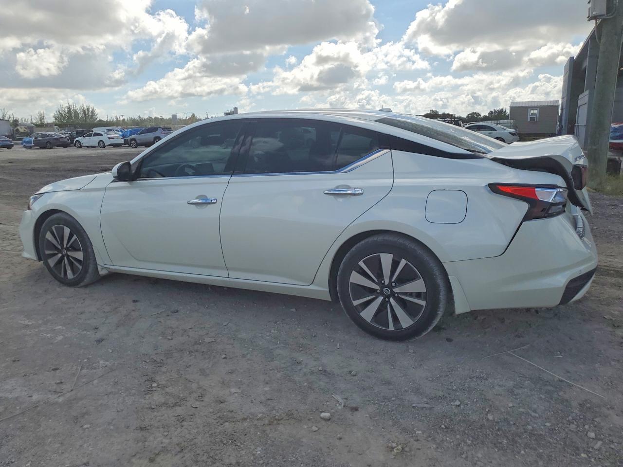 2020 NISSAN ALTIMA