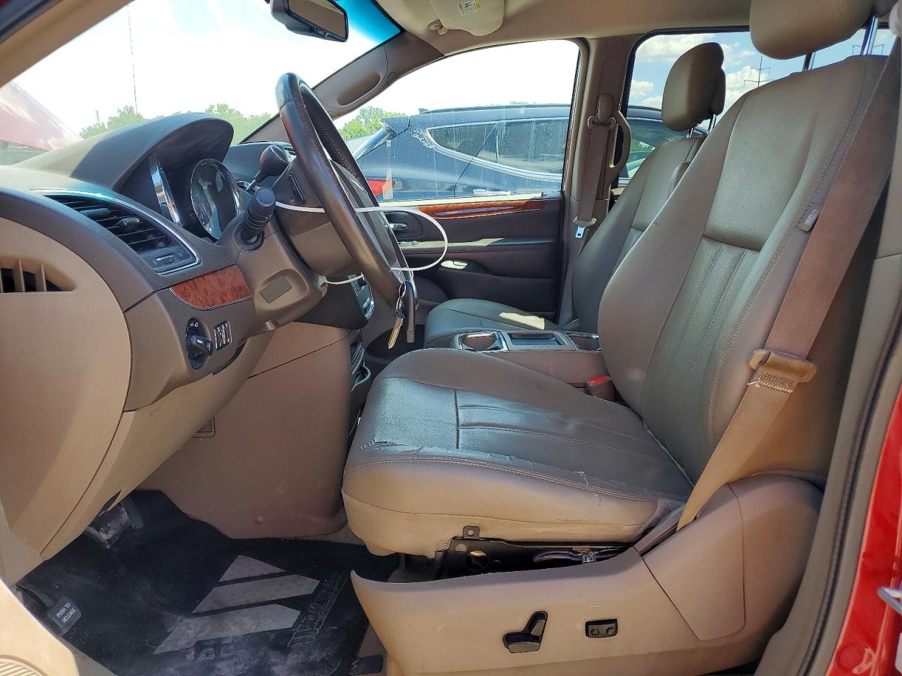 2016 CHRYSLER MINIVAN