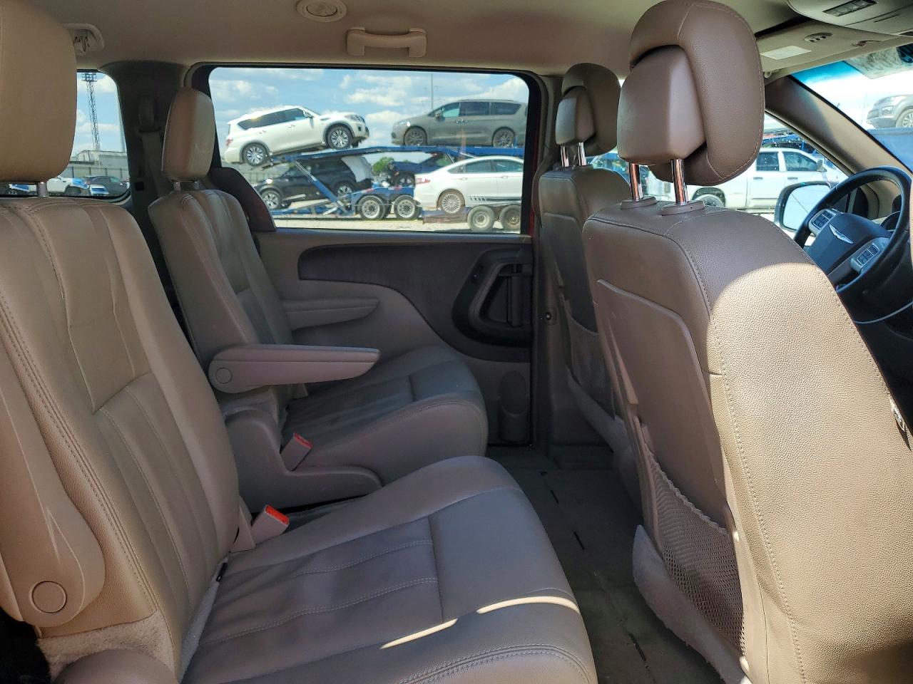 2016 CHRYSLER MINIVAN