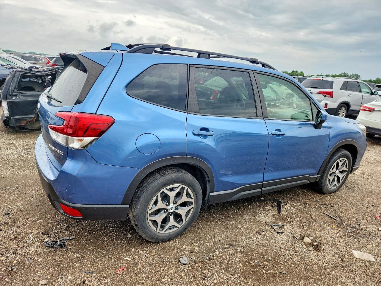2020 SUBARU FORESTER