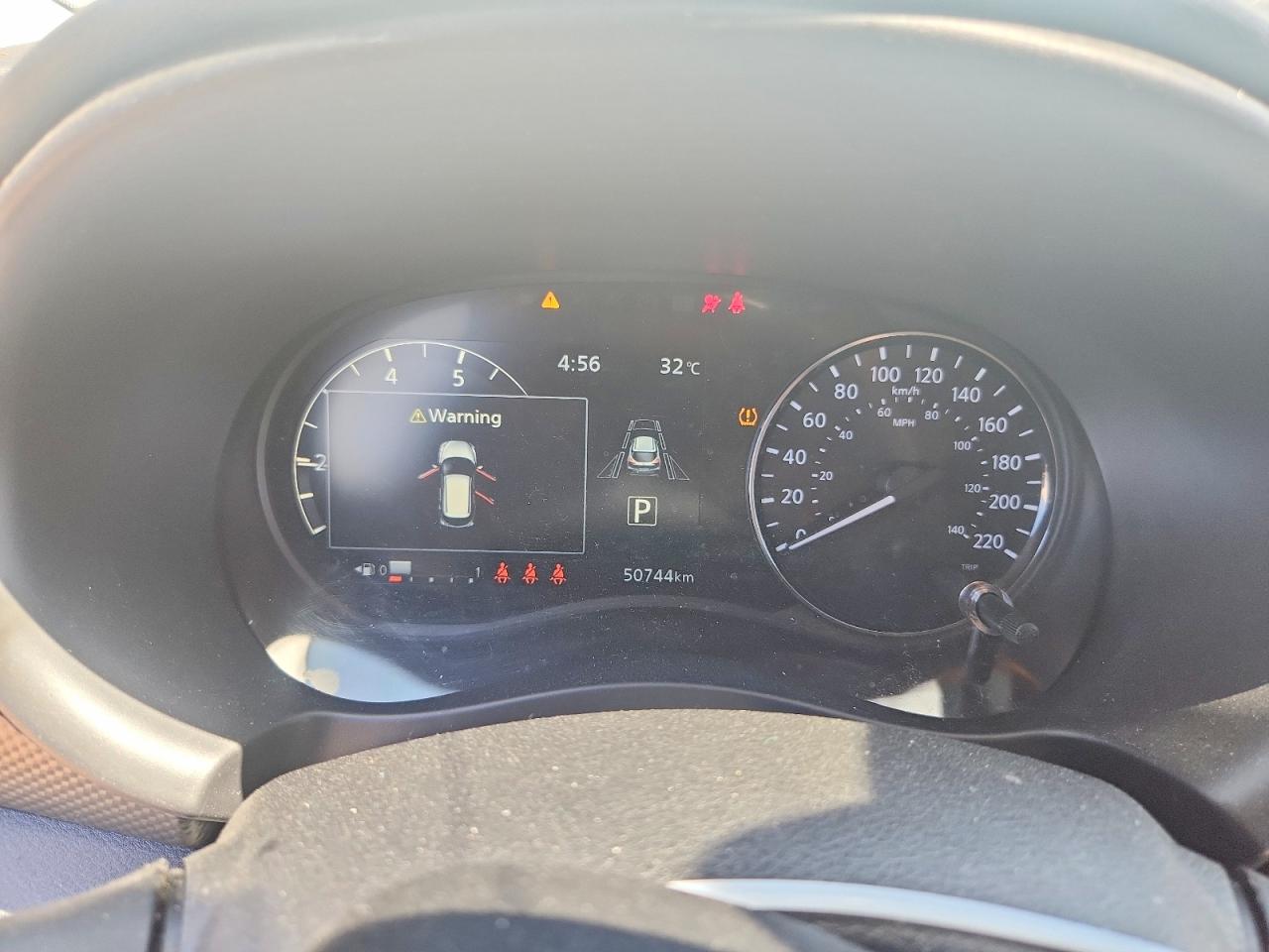 2024 NISSAN KICKS