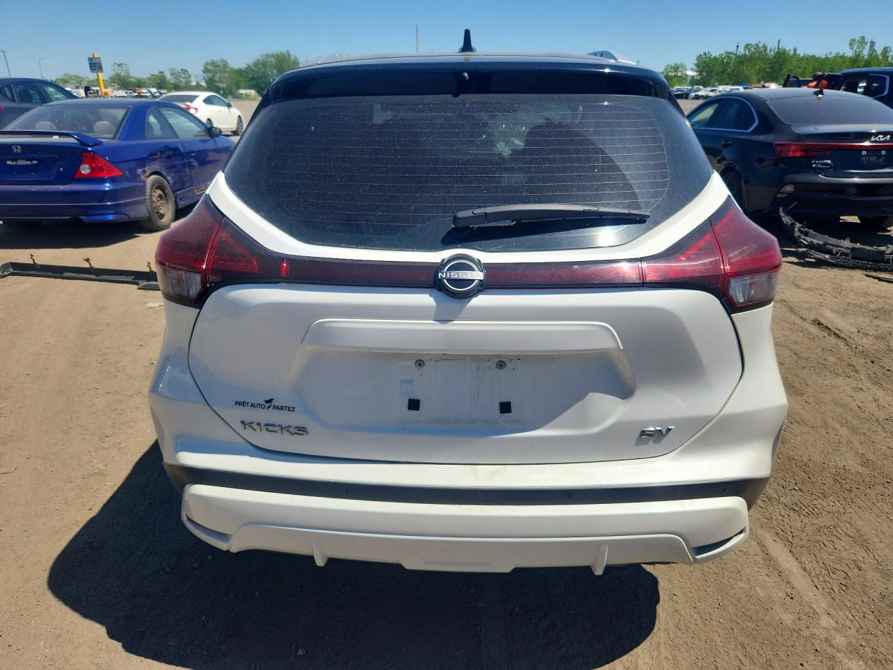 2024 NISSAN KICKS