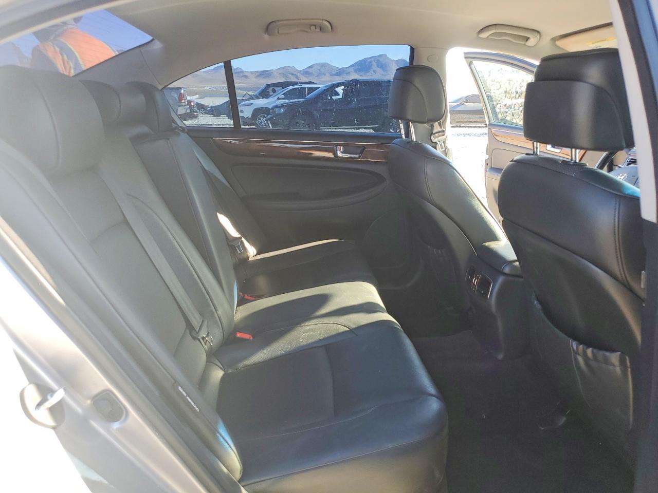2009 HYUNDAI GENESIS