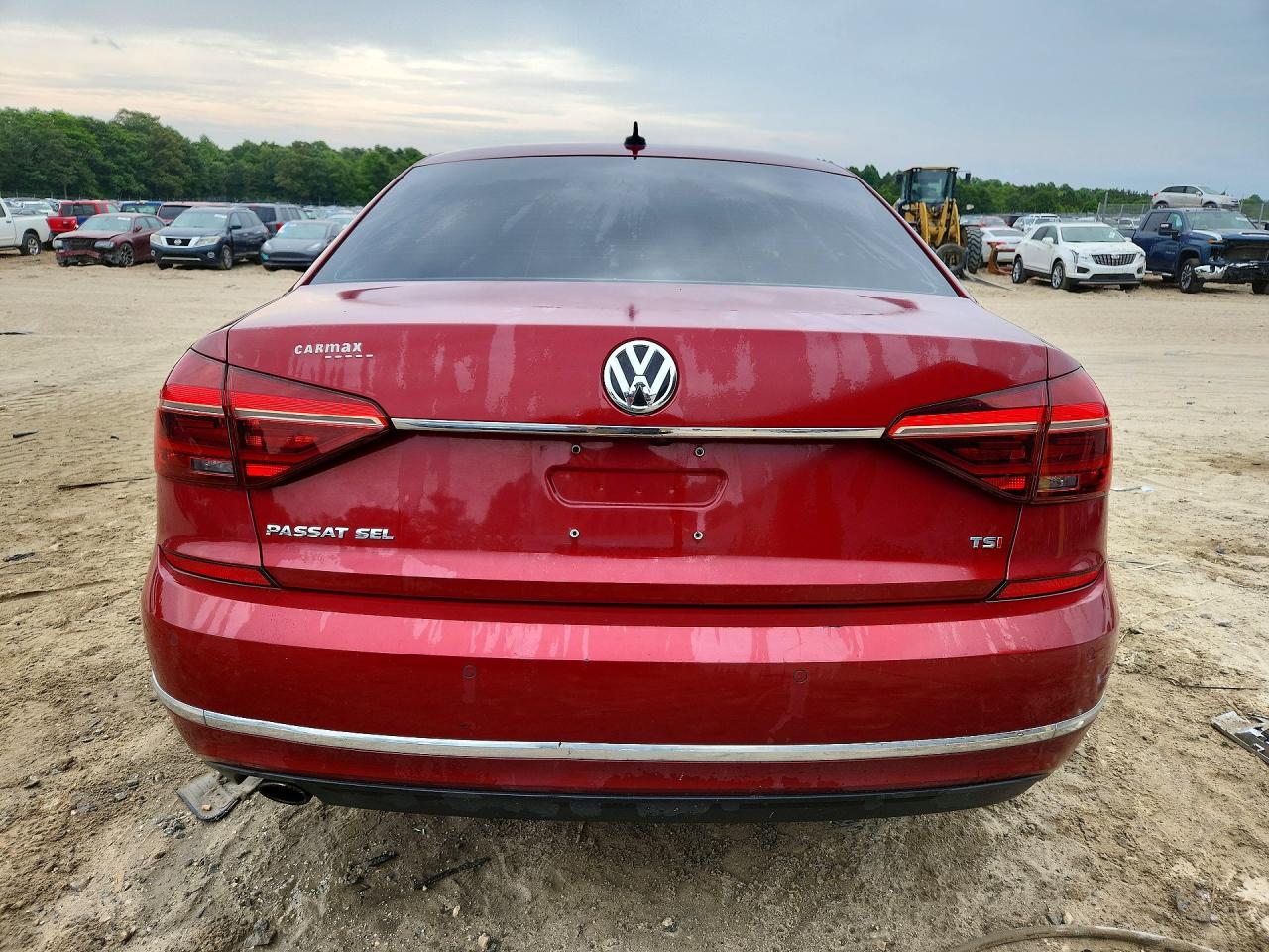2017 VOLKSWAGEN PASSAT